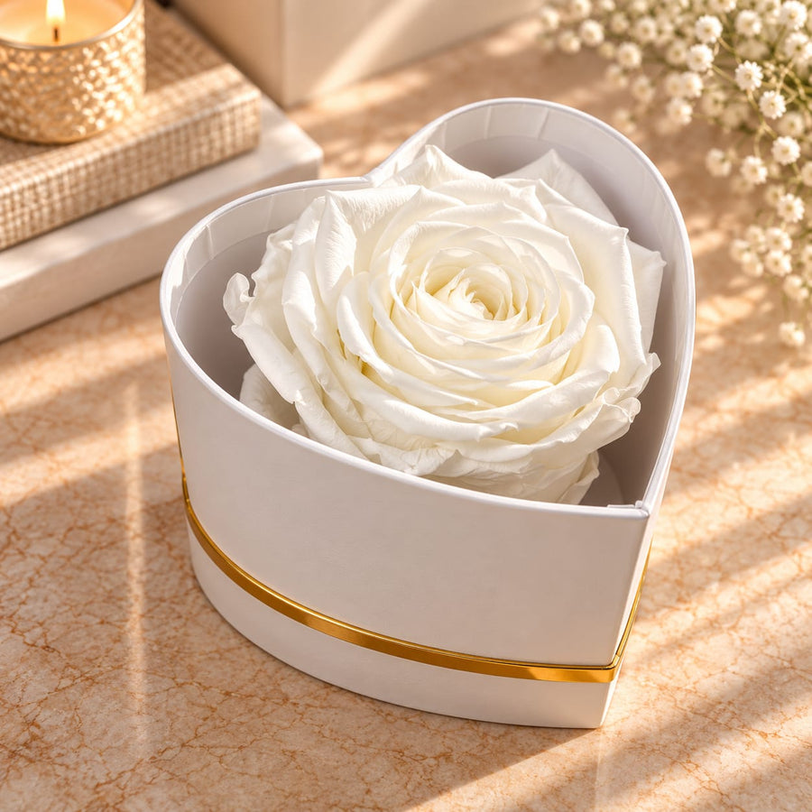 Petite Heart Rose Box